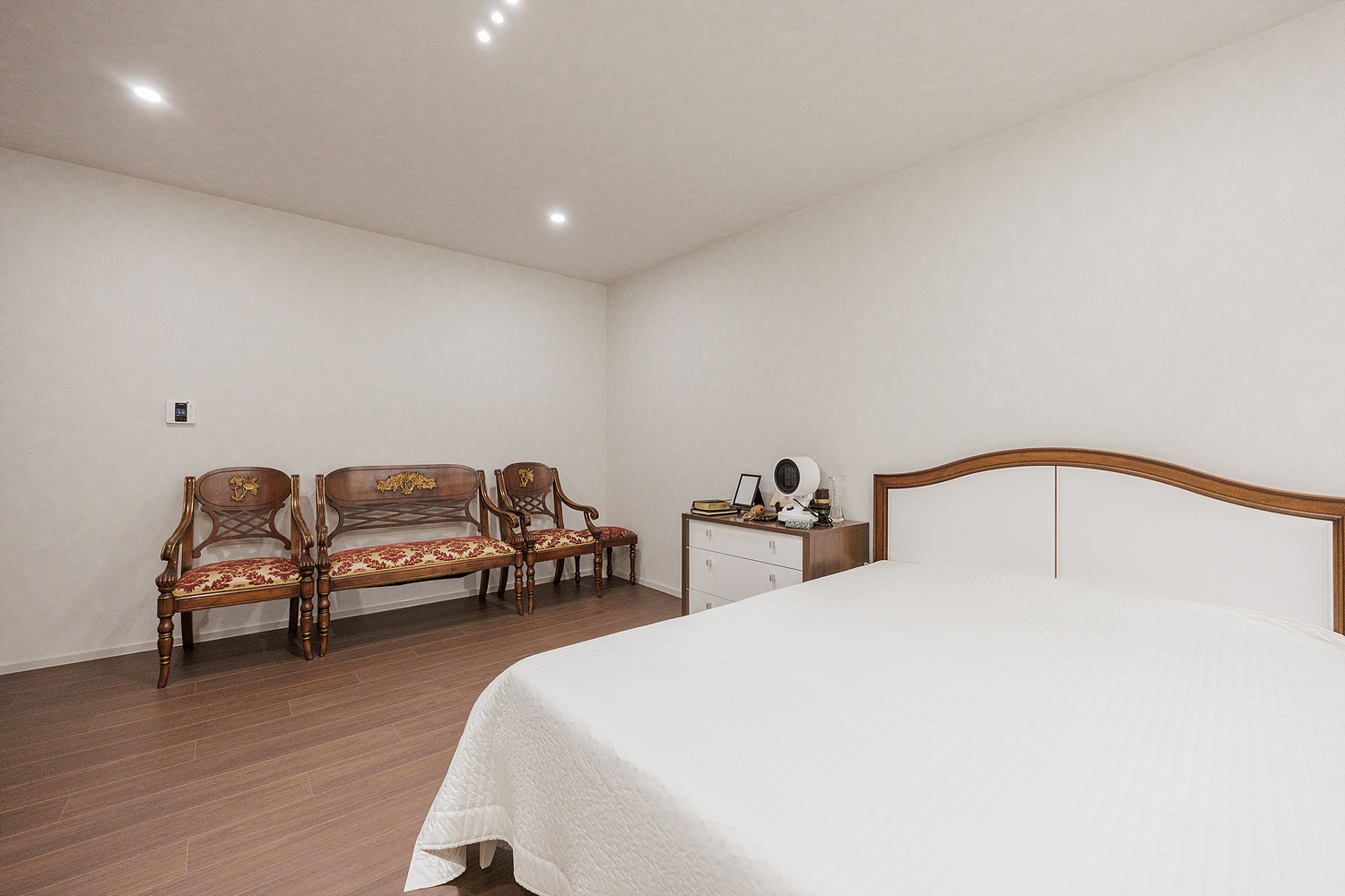 /user/i/idamdesign/editor/2602/c6305e318c93590b7fd9e92200e16ac1_1771824193_1196.jpg 이미지크게보기