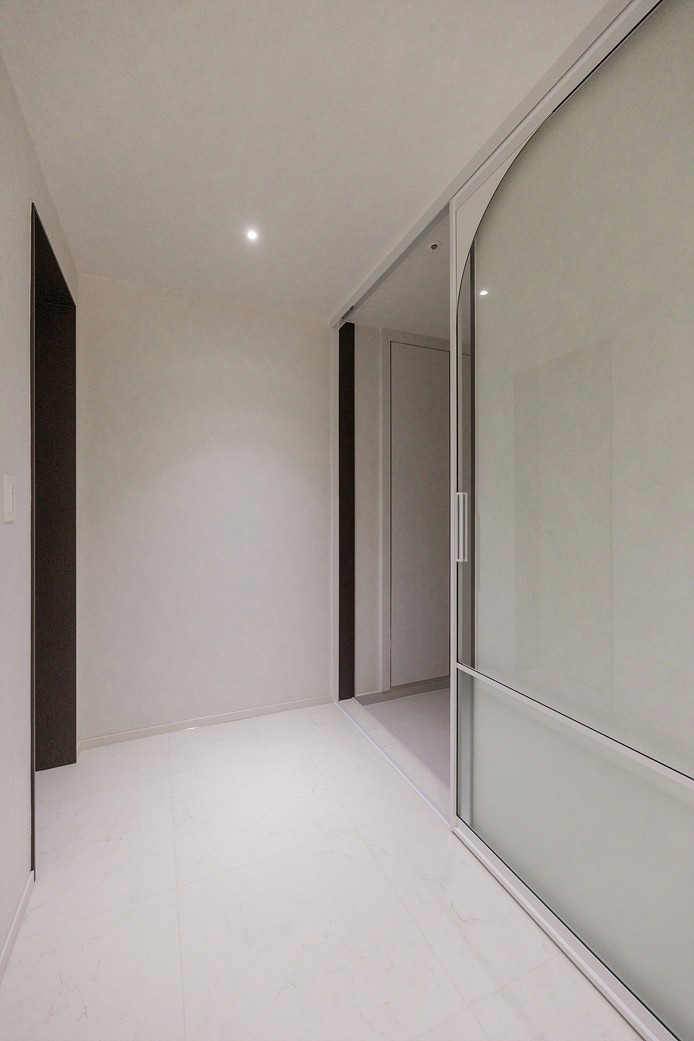 /user/i/idamdesign/editor/2603/6a65c187f1f2330804d412107d887873_1773033836_5948.jpg 이미지크게보기