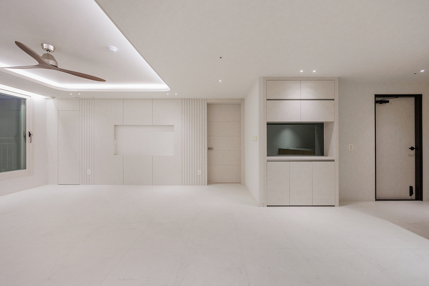 /user/i/idamdesign/editor/2603/6a65c187f1f2330804d412107d887873_1773033854_038.jpg 이미지크게보기