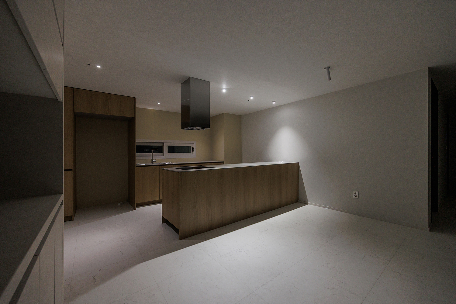 /user/i/idamdesign/editor/2603/6a65c187f1f2330804d412107d887873_1773033865_7418.jpg 이미지크게보기