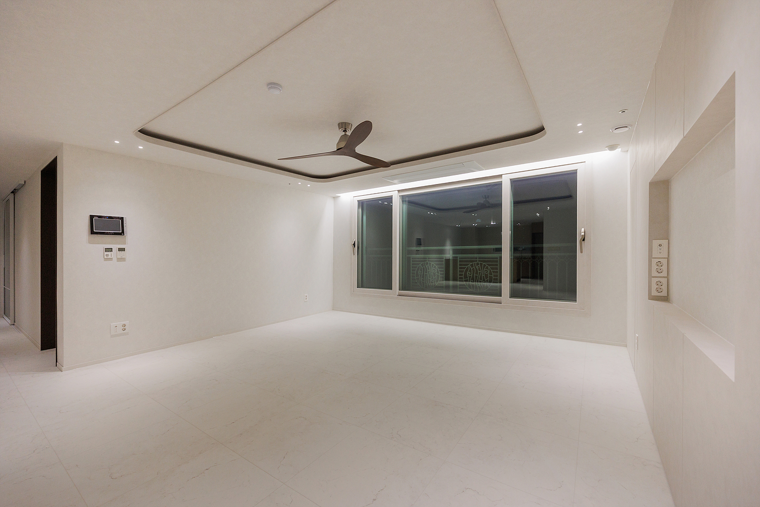 /user/i/idamdesign/editor/2603/6a65c187f1f2330804d412107d887873_1773033873_3595.jpg 이미지크게보기