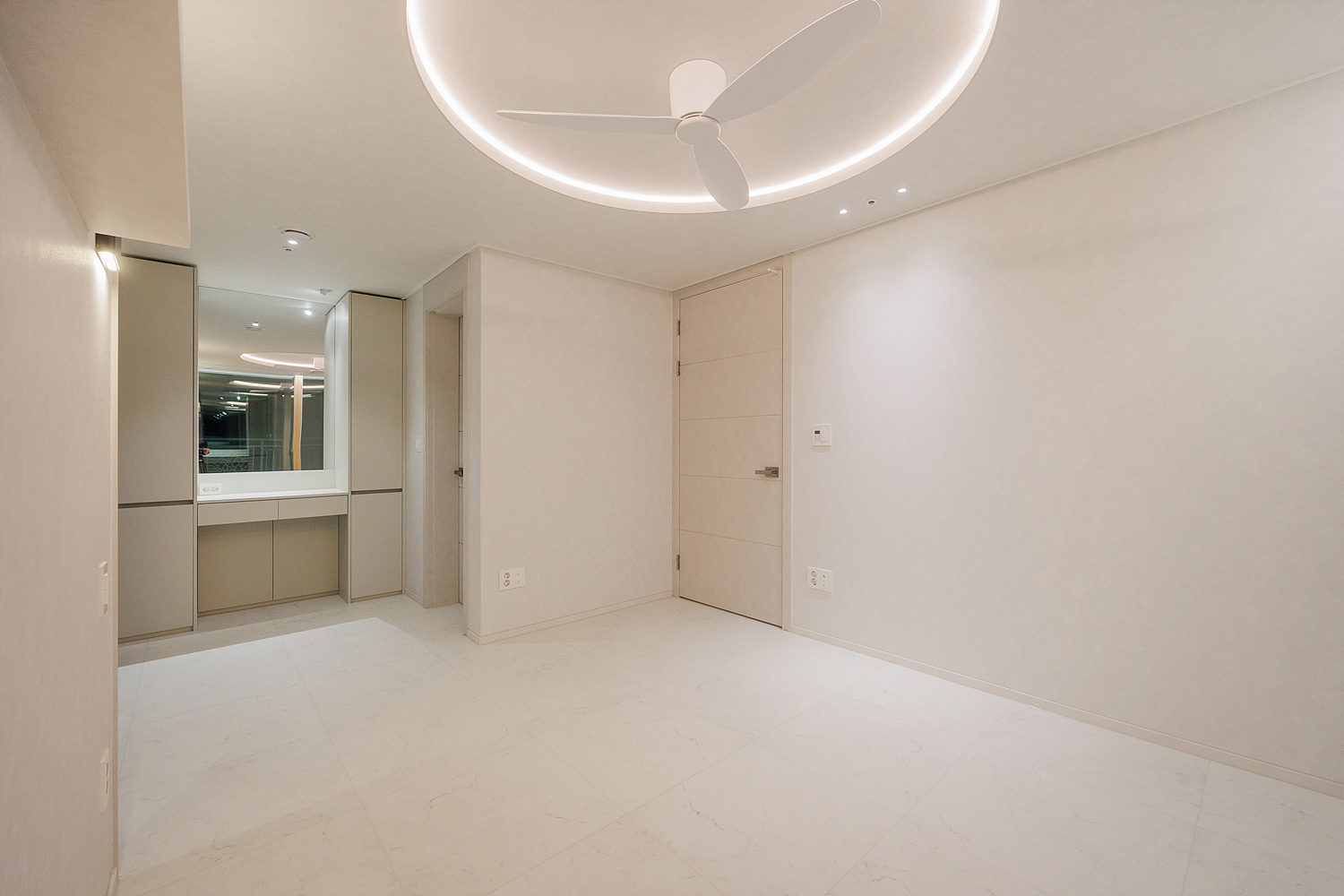 /user/i/idamdesign/editor/2603/6a65c187f1f2330804d412107d887873_1773033883_1083.jpg 이미지크게보기
