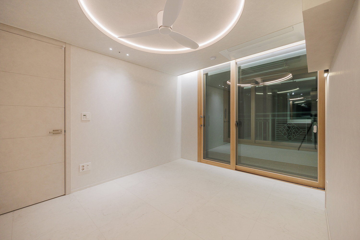 /user/i/idamdesign/editor/2603/6a65c187f1f2330804d412107d887873_1773033883_477.jpg 이미지크게보기