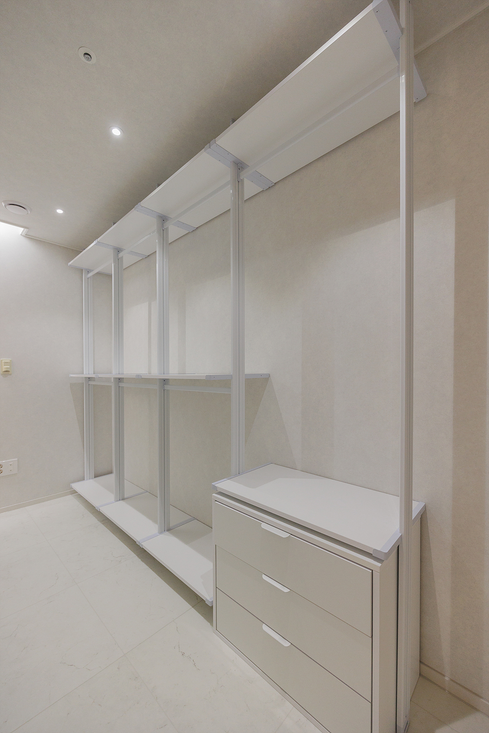 /user/i/idamdesign/editor/2603/6a65c187f1f2330804d412107d887873_1773033884_7991.jpg 이미지크게보기