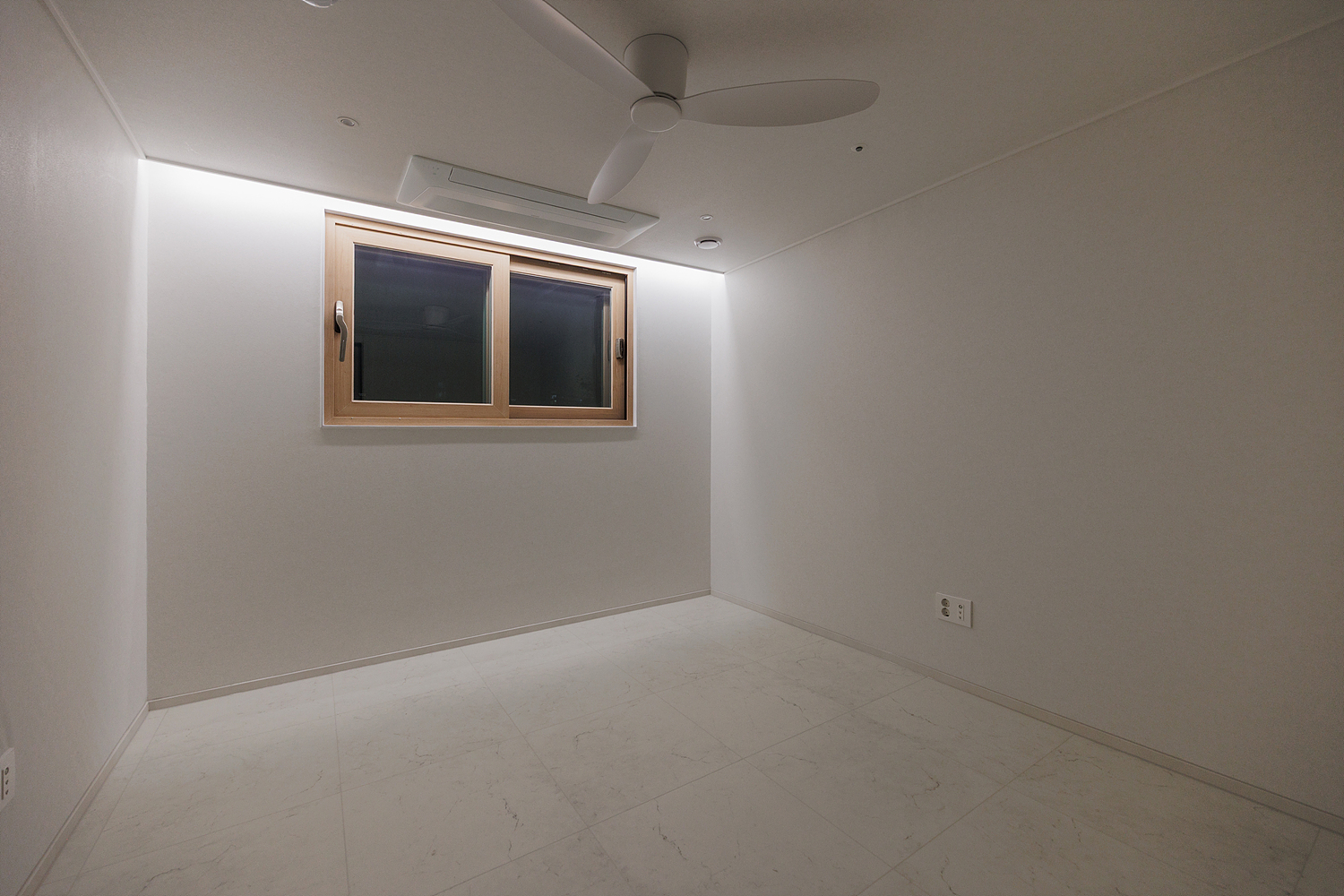 /user/i/idamdesign/editor/2603/6a65c187f1f2330804d412107d887873_1773033905_6004.jpg 이미지크게보기
