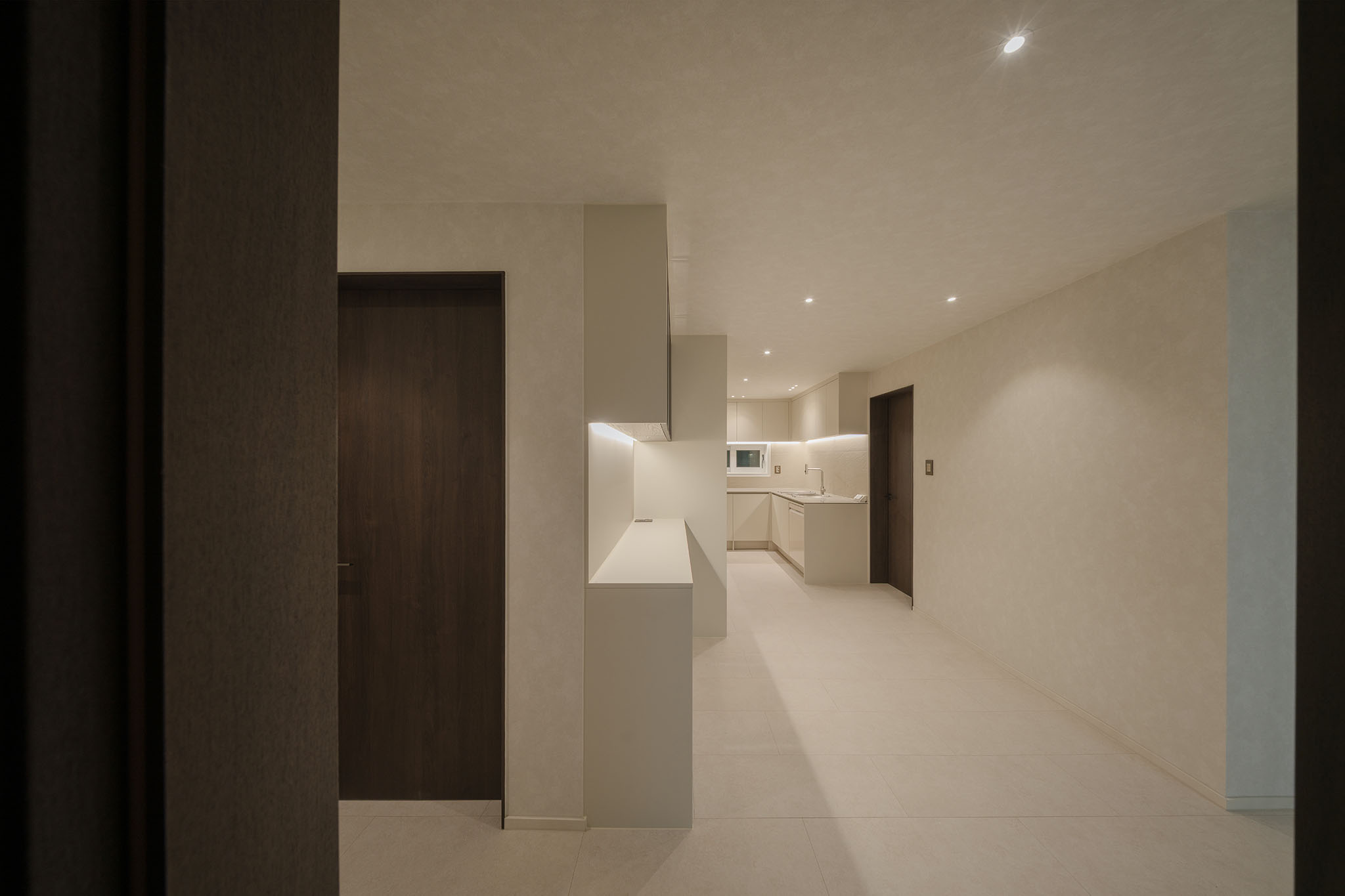 /user/i/idamdesign/editor/2603/80235362e248a12ae9ed3c581d989b3c_1772683917_1805.jpg 이미지크게보기