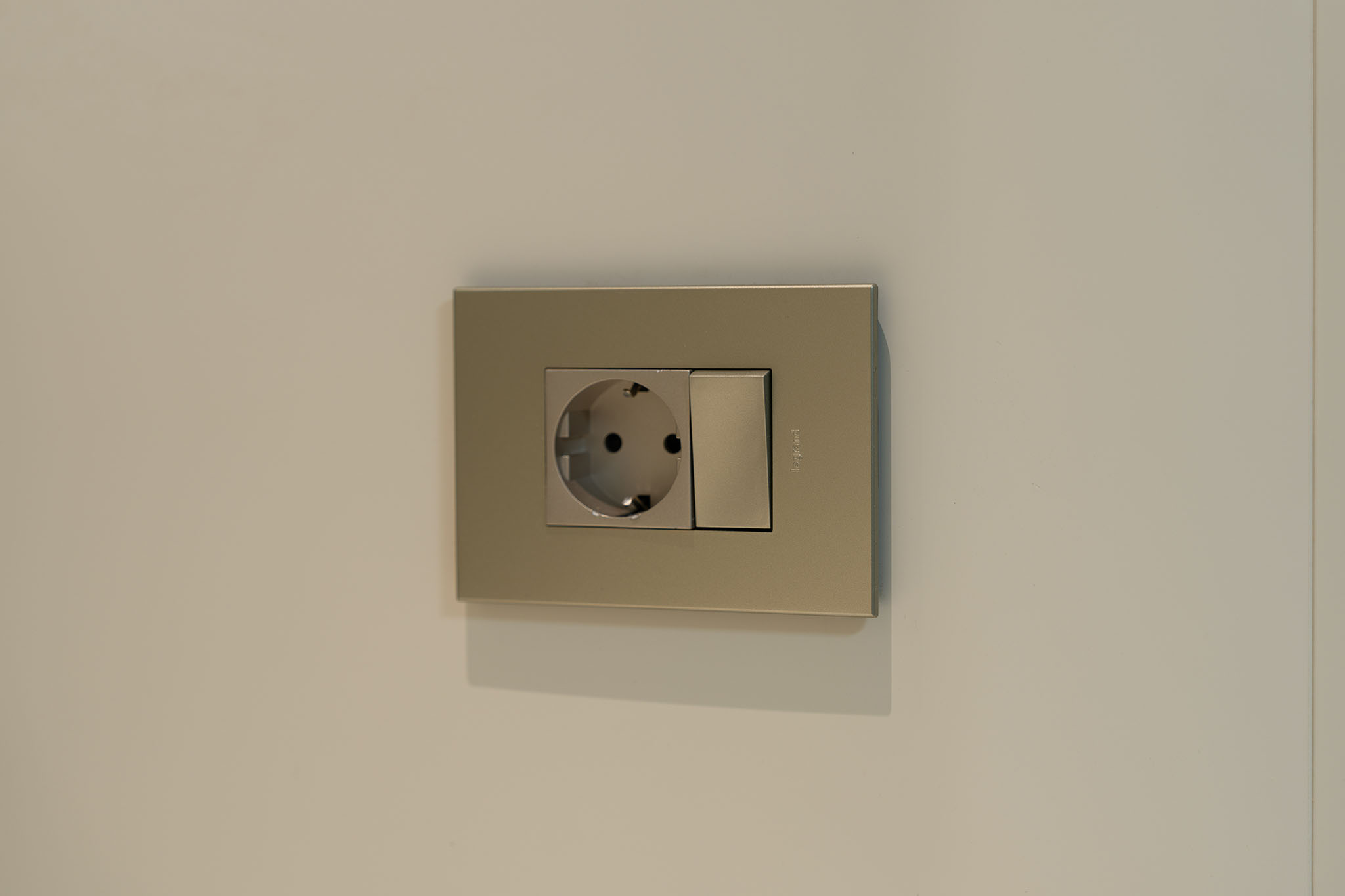 /user/i/idamdesign/editor/2603/80235362e248a12ae9ed3c581d989b3c_1772683923_9861.jpg 이미지크게보기