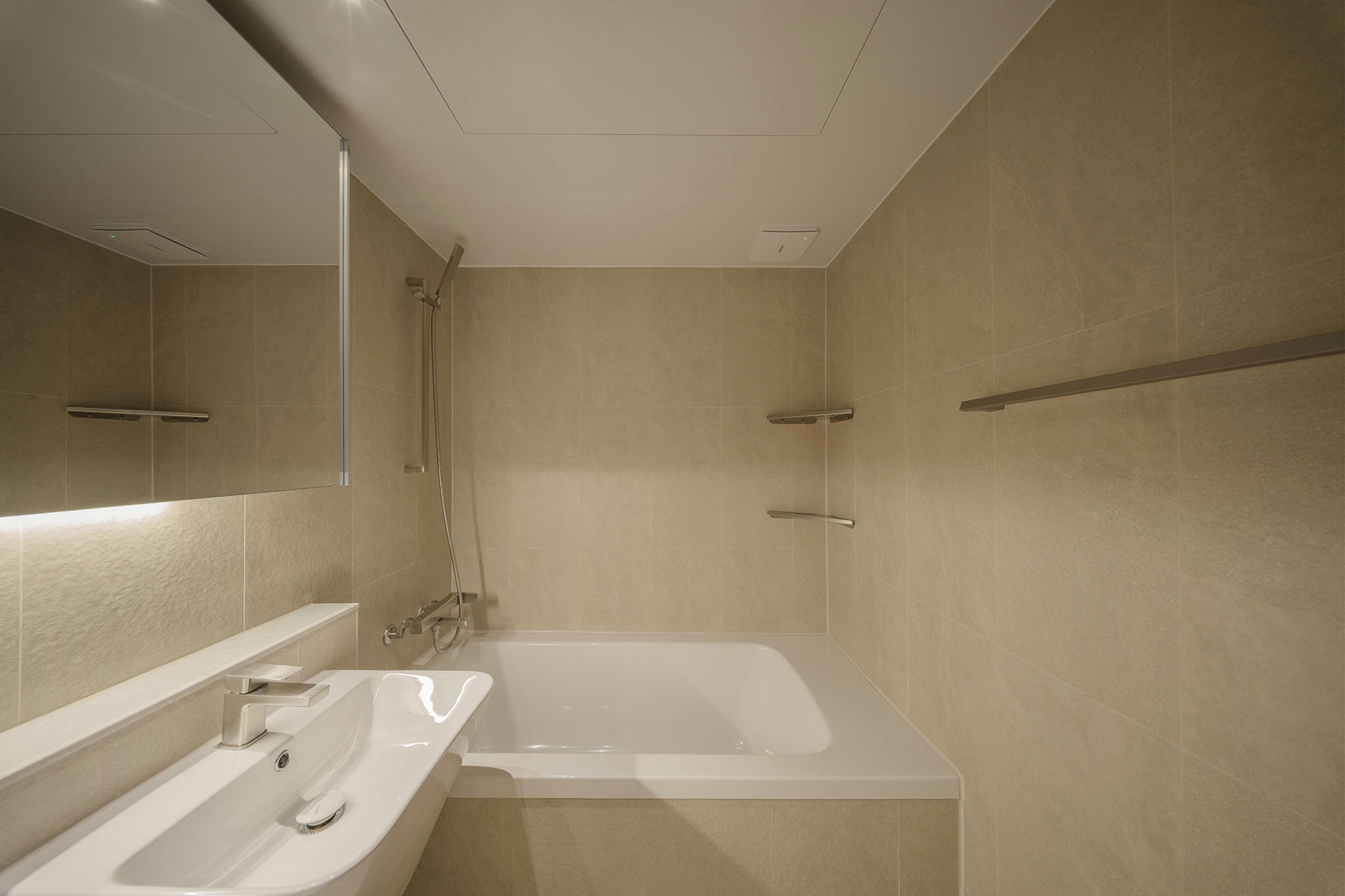 /user/i/idamdesign/editor/2603/80235362e248a12ae9ed3c581d989b3c_1772683938_5449.jpg 이미지크게보기