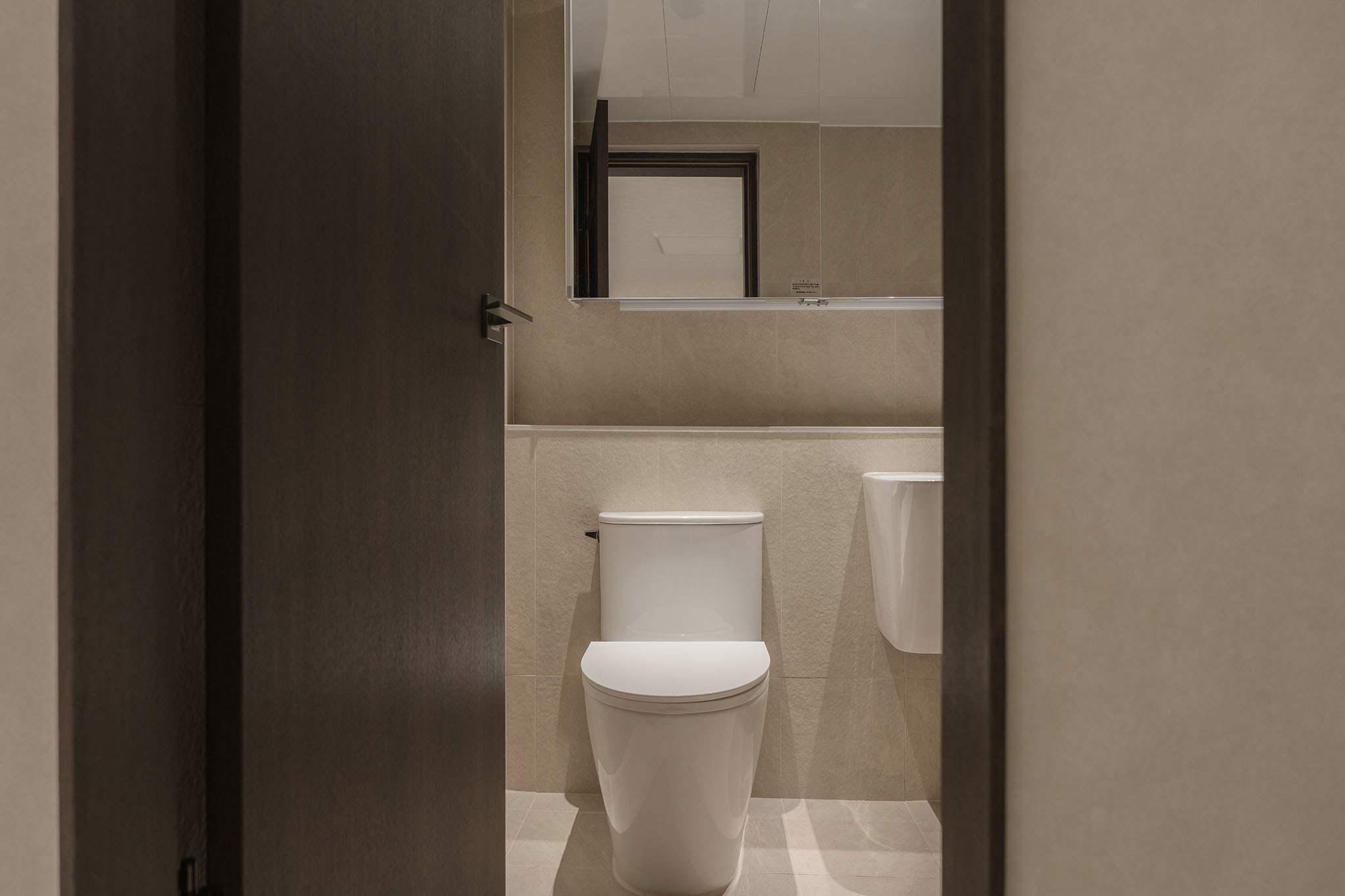 /user/i/idamdesign/editor/2603/80235362e248a12ae9ed3c581d989b3c_1772683938_639.jpg 이미지크게보기