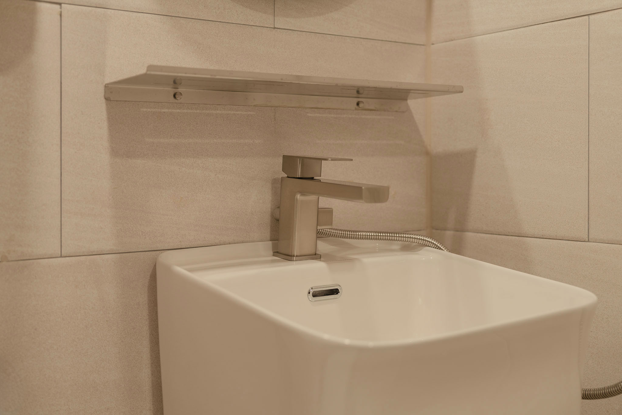 /user/i/idamdesign/editor/2603/80235362e248a12ae9ed3c581d989b3c_1772683960_7407.jpg 이미지크게보기