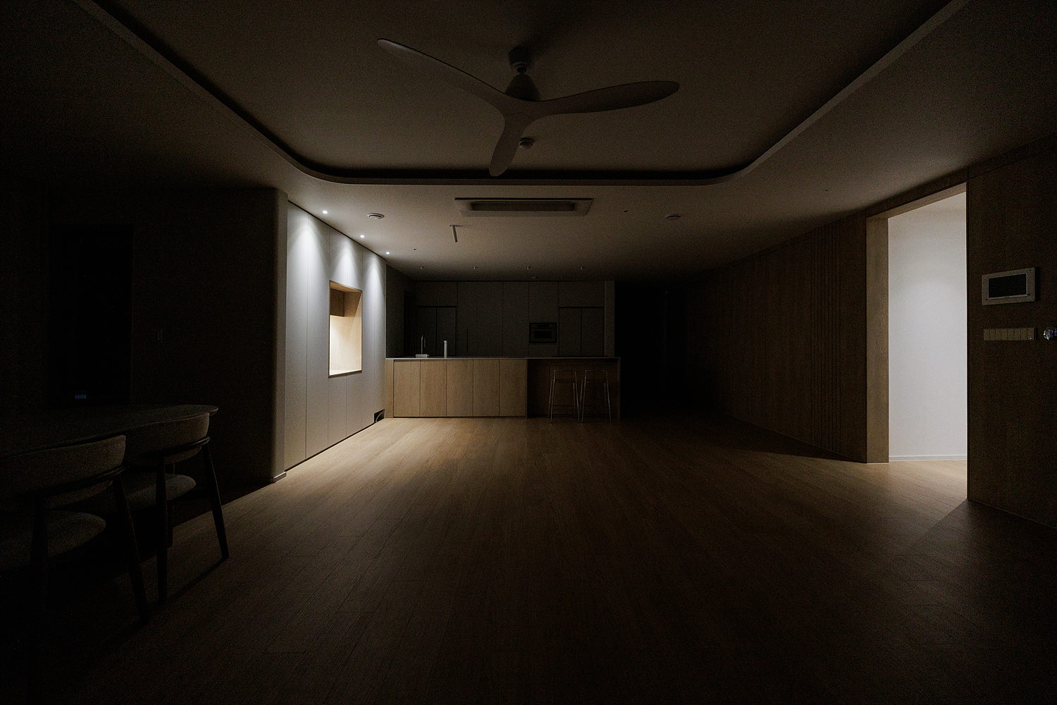 /user/i/idamdesign/editor/2603/82c543580aacd4dee628a557638a1310_1773637903_23.jpg 이미지크게보기