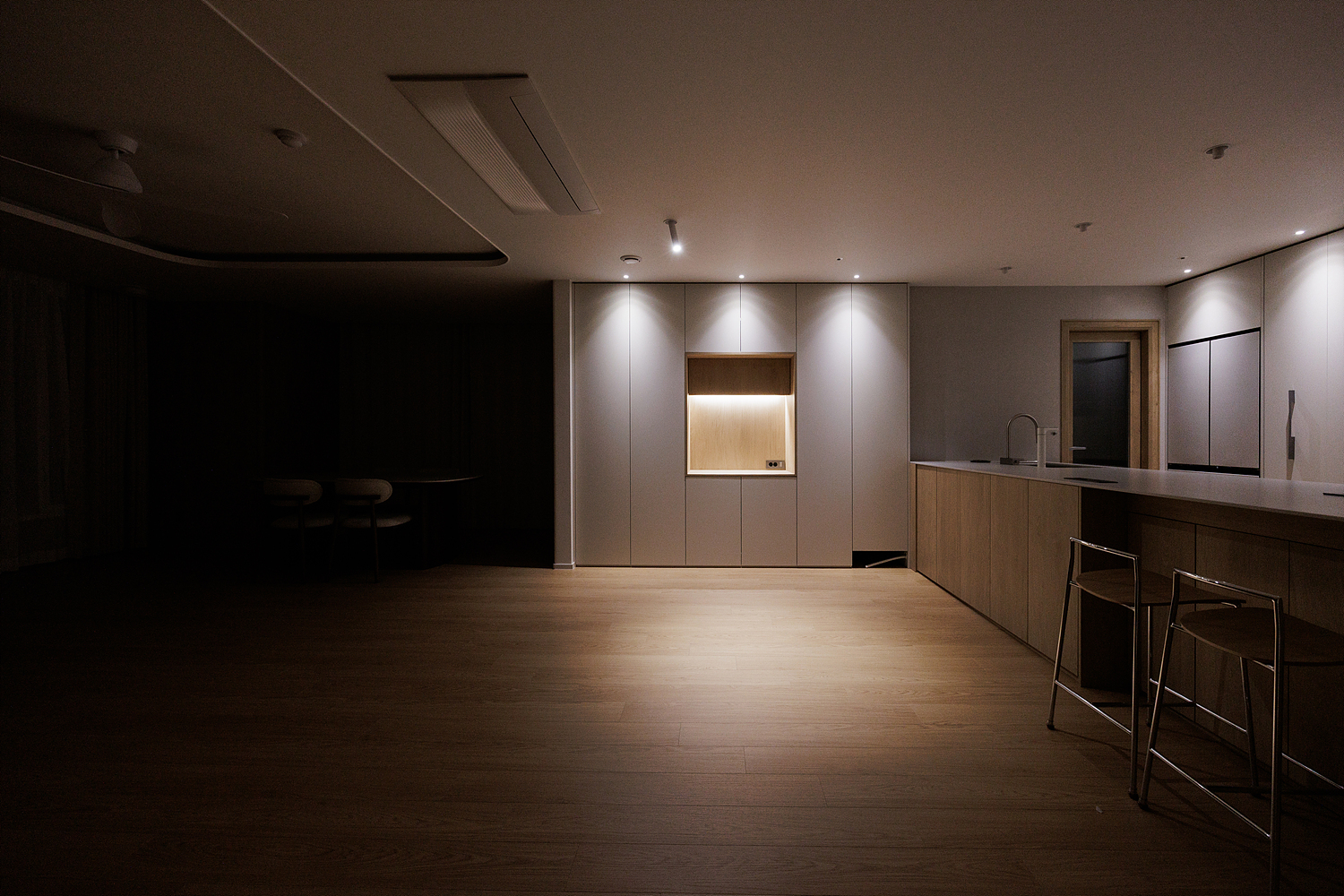 /user/i/idamdesign/editor/2603/82c543580aacd4dee628a557638a1310_1773637924_014.jpg 이미지크게보기