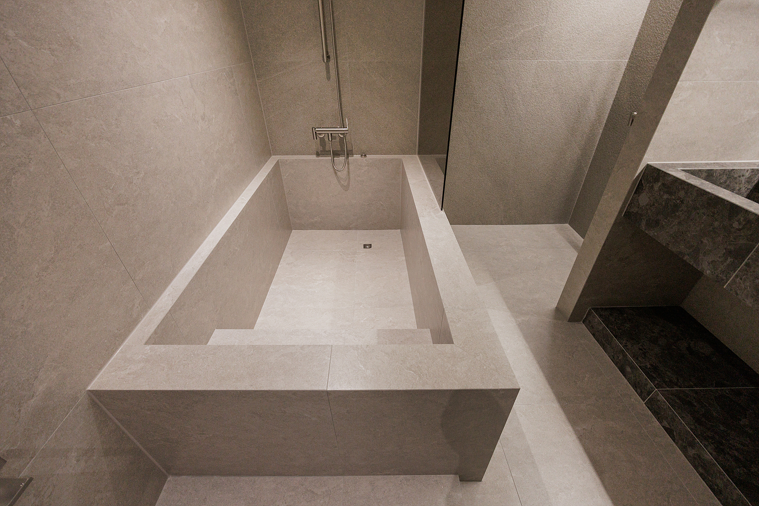 /user/i/idamdesign/editor/2603/82c543580aacd4dee628a557638a1310_1773638208_869.jpg 이미지크게보기