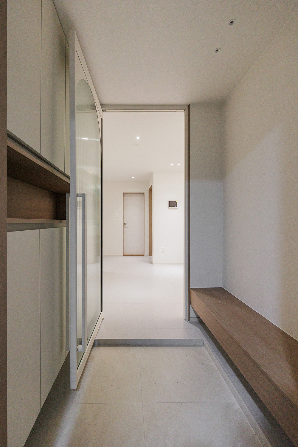 /user/i/idamdesign/editor/2603/b13e63c793e833661c214878363bcfe3_1774846845_8367.jpg 이미지크게보기