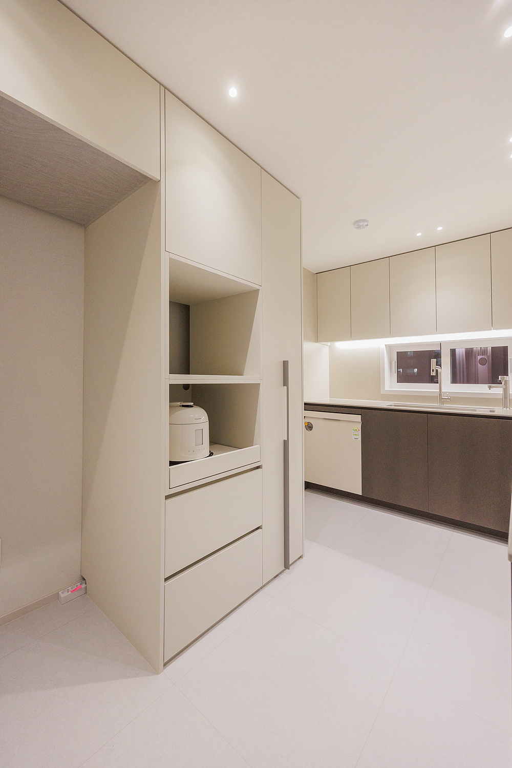 /user/i/idamdesign/editor/2603/b13e63c793e833661c214878363bcfe3_1774846877_4608.jpg 이미지크게보기