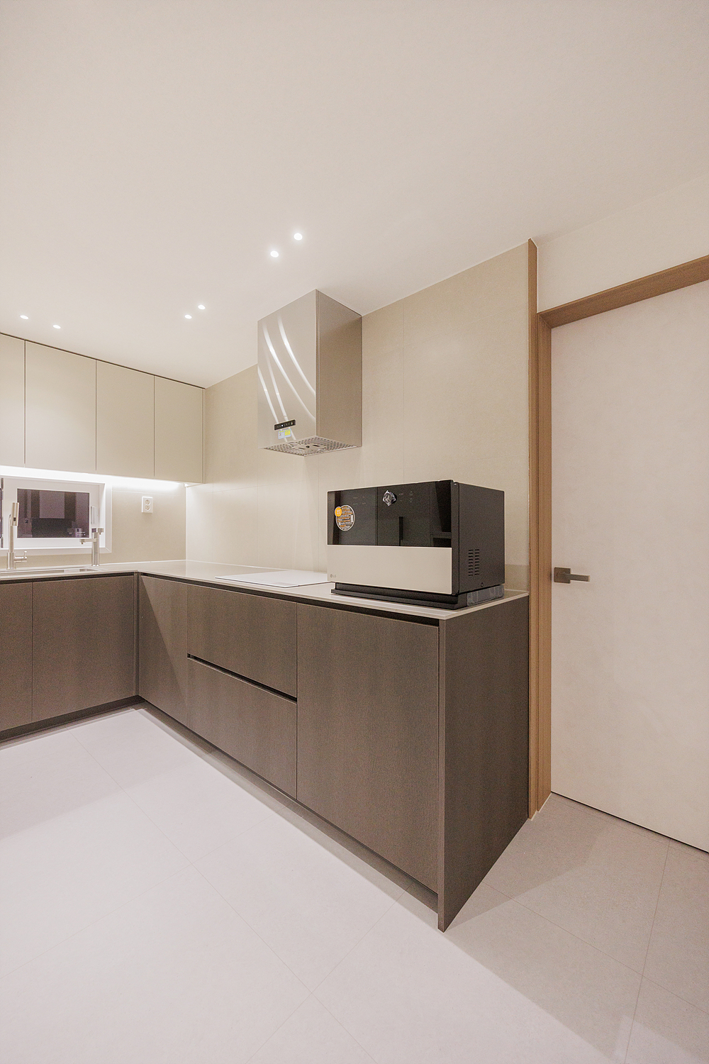 /user/i/idamdesign/editor/2603/b13e63c793e833661c214878363bcfe3_1774846878_6141.jpg 이미지크게보기