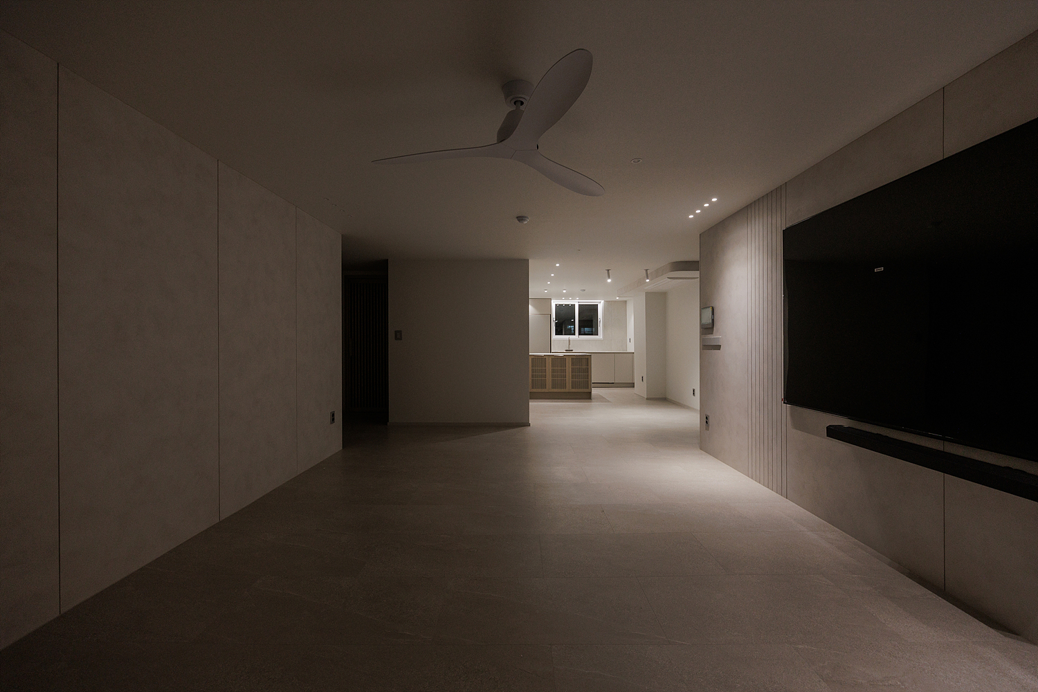 /user/i/idamdesign/editor/2603/b2bde5350571531480c4816eece074f6_1774586368_0701.jpg 이미지크게보기