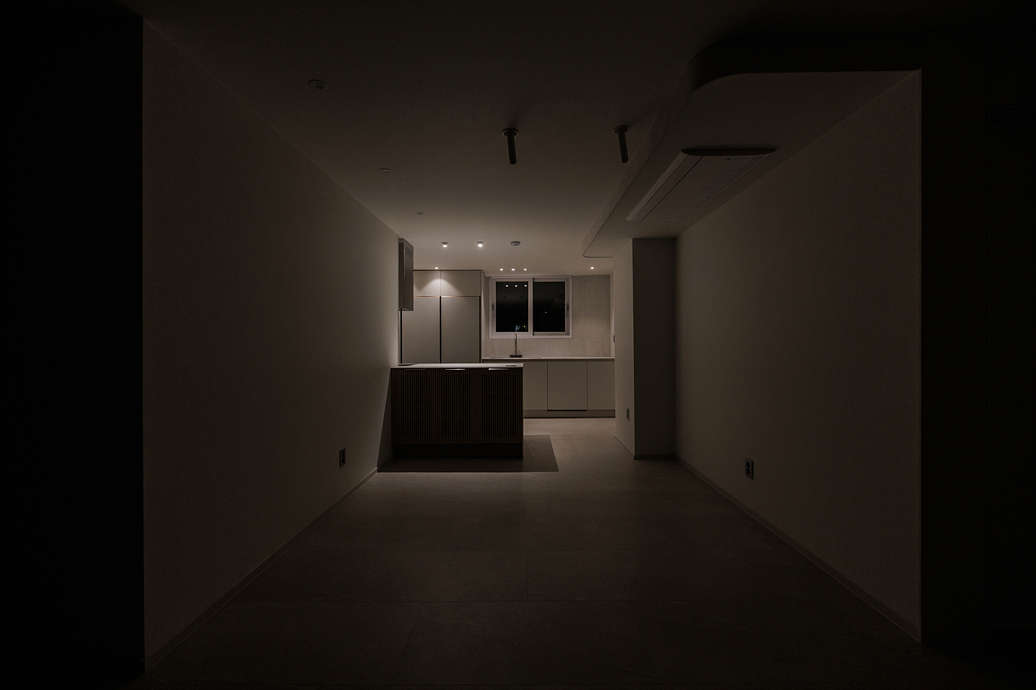 /user/i/idamdesign/editor/2603/b2bde5350571531480c4816eece074f6_1774586394_1952.jpg 이미지크게보기