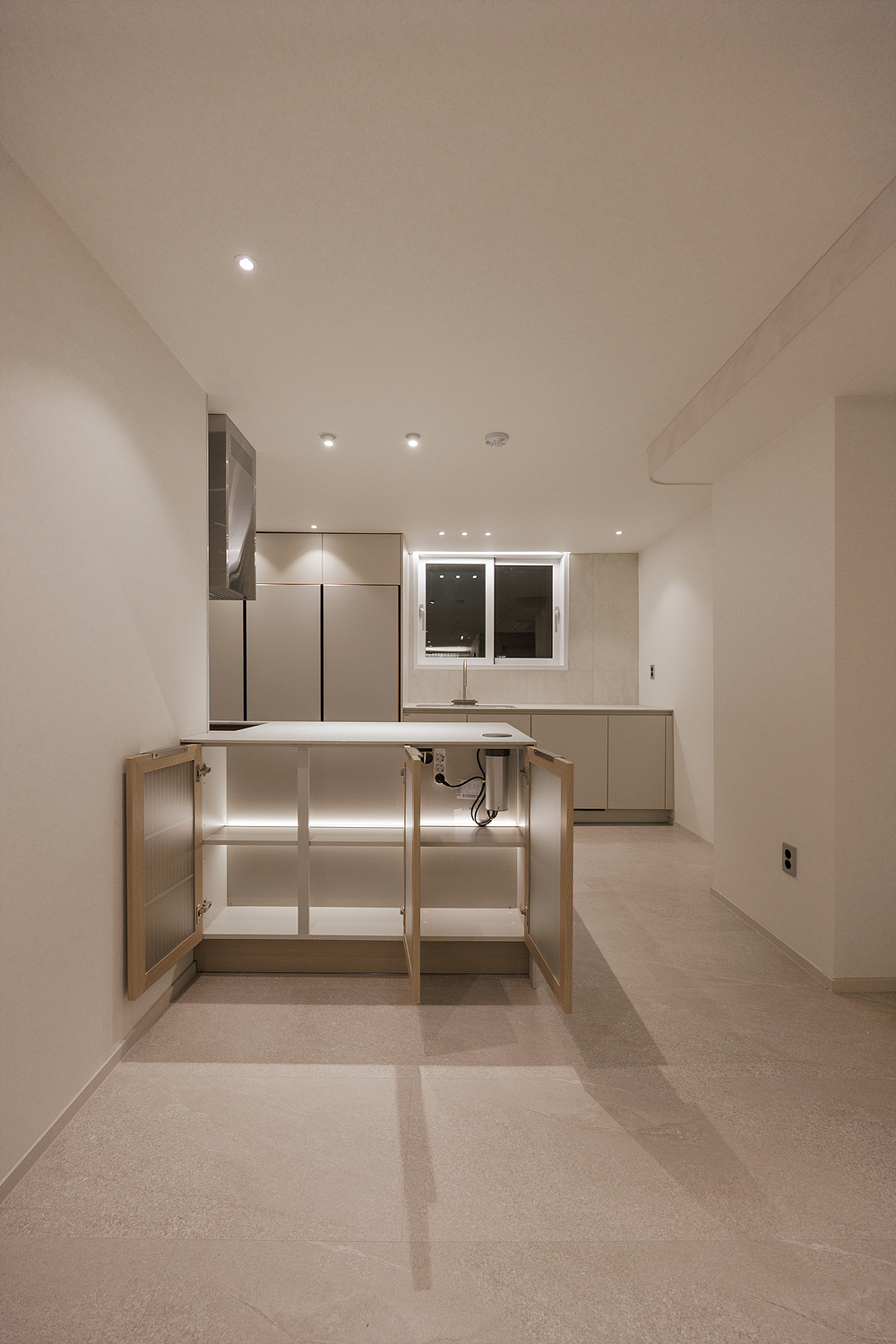 /user/i/idamdesign/editor/2603/b2bde5350571531480c4816eece074f6_1774586396_5073.jpg 이미지크게보기