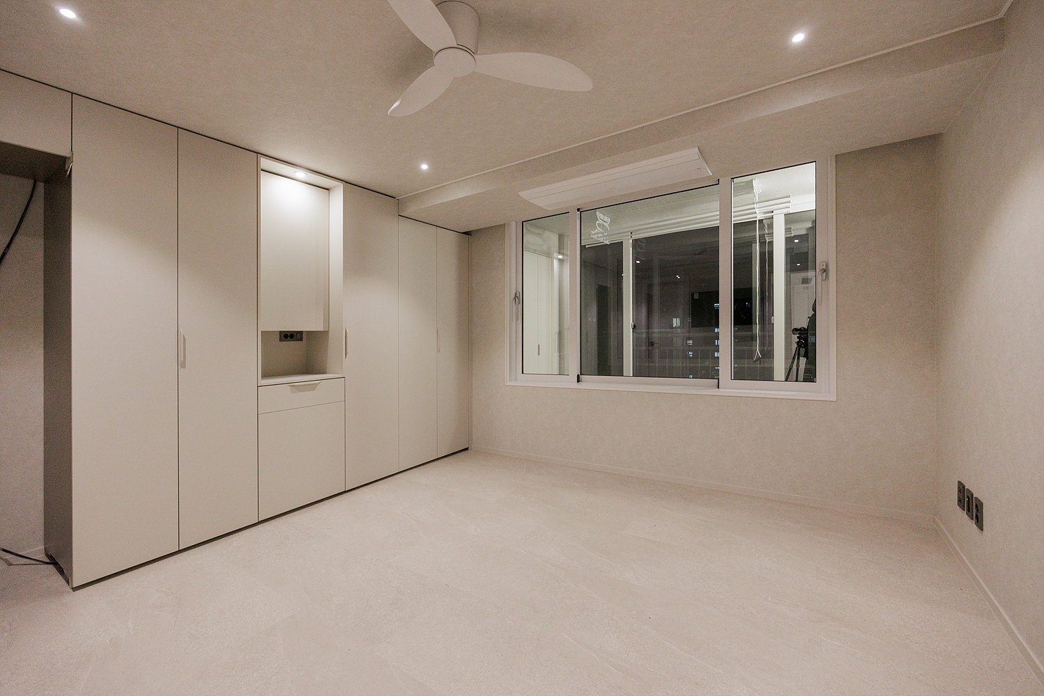 /user/i/idamdesign/editor/2603/b2bde5350571531480c4816eece074f6_1774586410_529.jpg 이미지크게보기