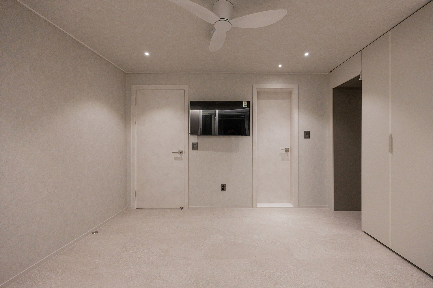 /user/i/idamdesign/editor/2603/b2bde5350571531480c4816eece074f6_1774586426_0826.jpg 이미지크게보기