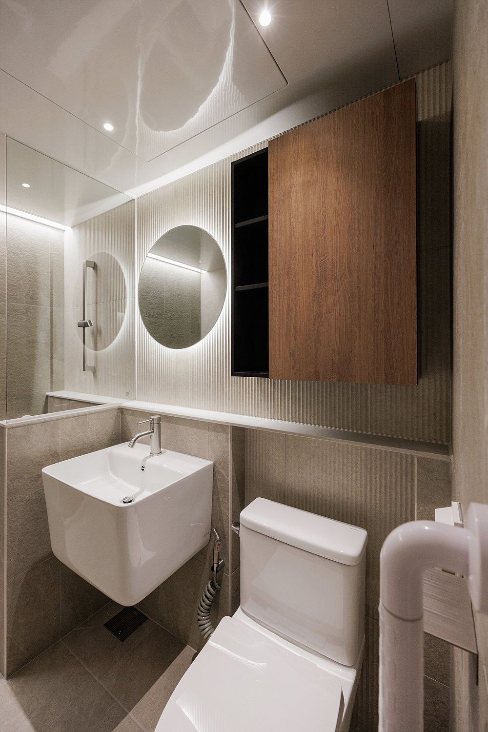 /user/i/idamdesign/editor/2603/b2bde5350571531480c4816eece074f6_1774586427_2687.jpg 이미지크게보기