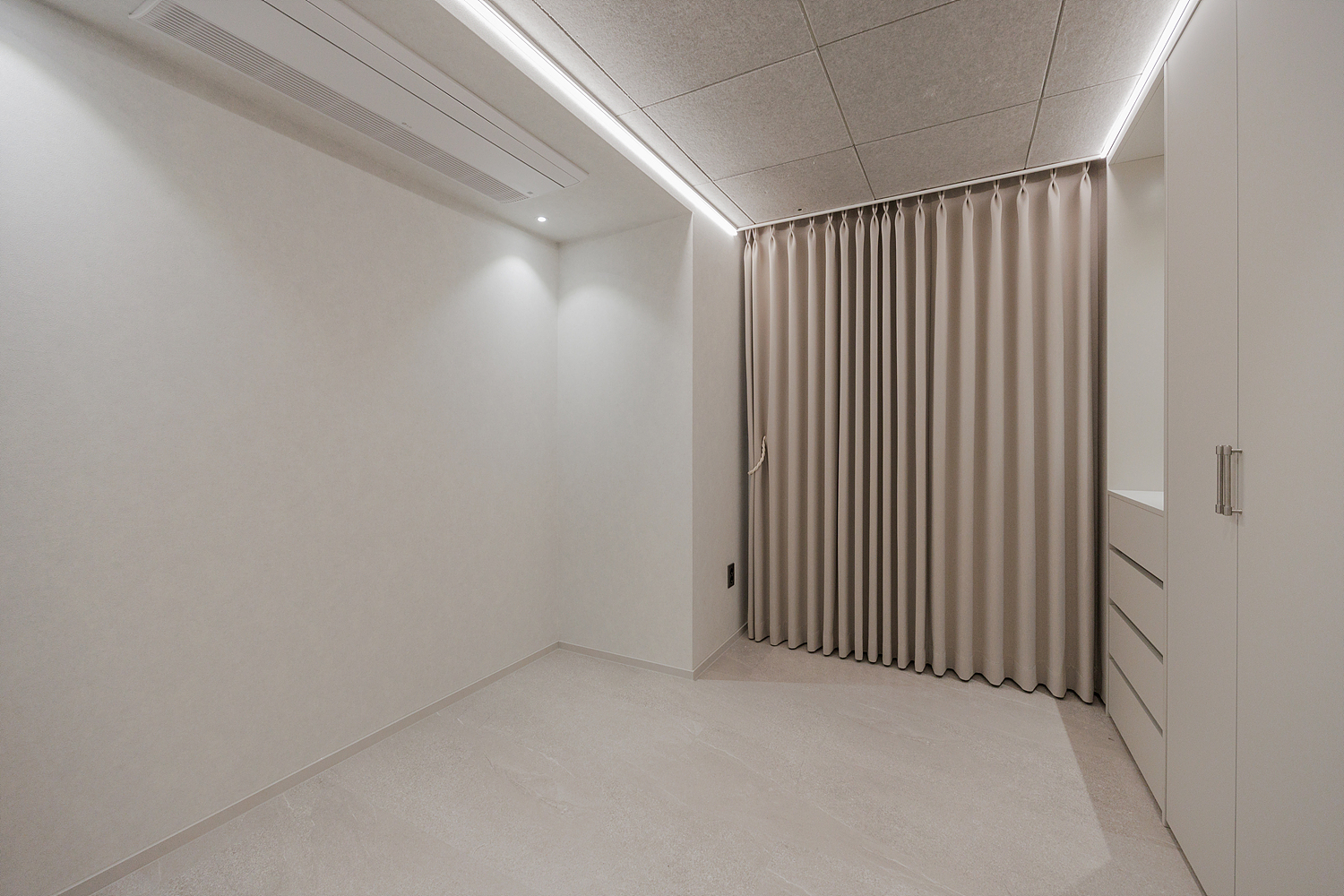 /user/i/idamdesign/editor/2603/b2bde5350571531480c4816eece074f6_1774586446_4586.jpg 이미지크게보기