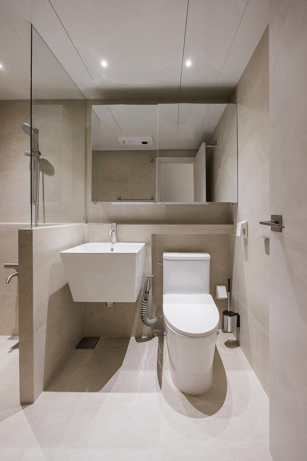 /user/i/idamdesign/editor/2603/b2bde5350571531480c4816eece074f6_1774586483_3988.jpg 이미지크게보기
