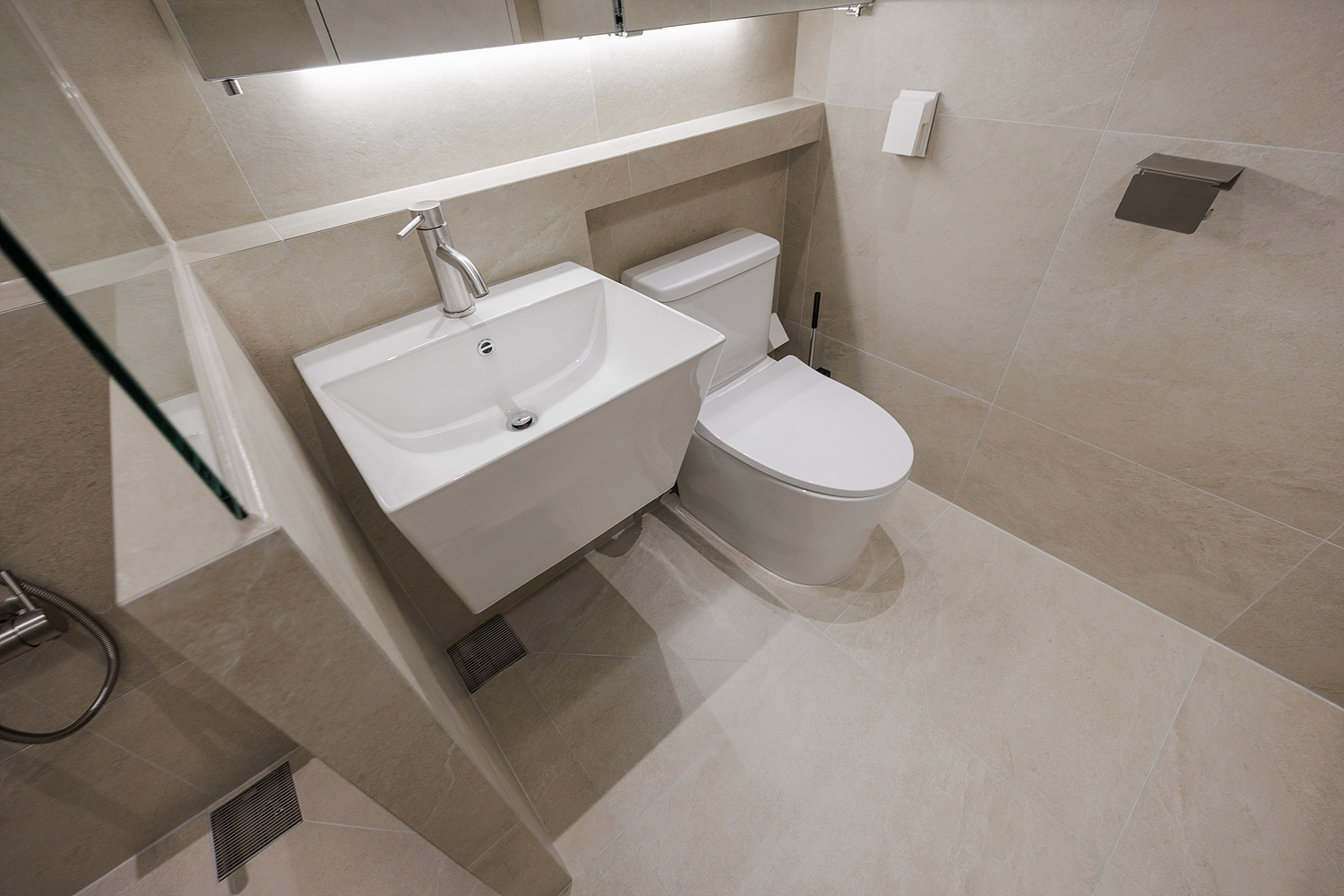 /user/i/idamdesign/editor/2603/b2bde5350571531480c4816eece074f6_1774586488_5084.jpg 이미지크게보기