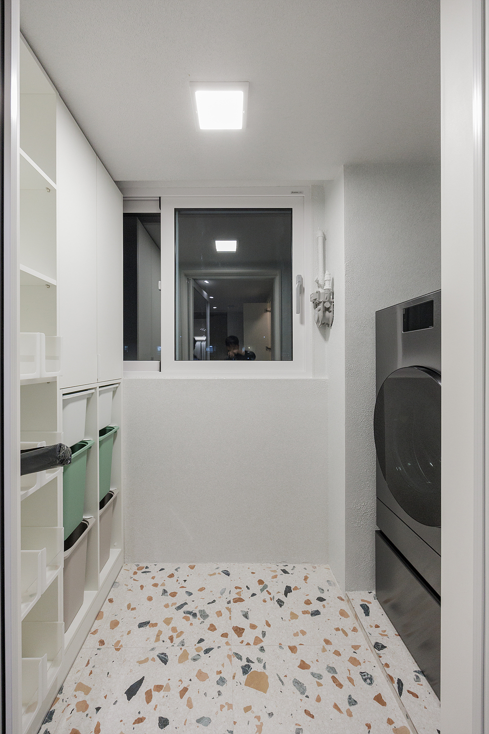 /user/i/idamdesign/editor/2603/b2bde5350571531480c4816eece074f6_1774586505_6671.jpg 이미지크게보기