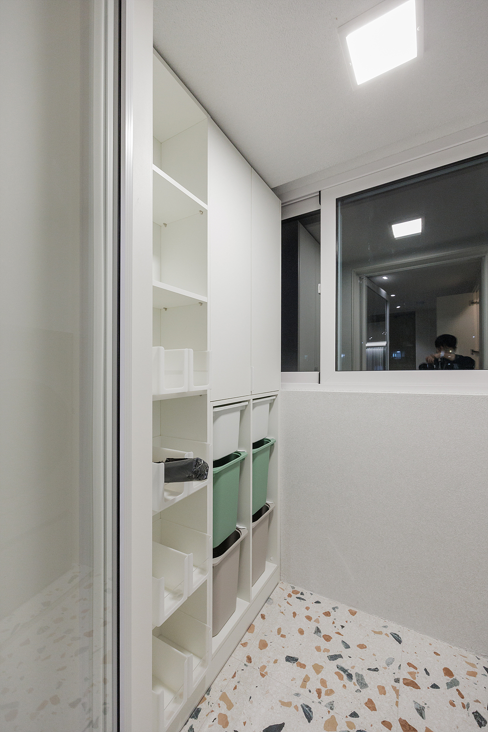 /user/i/idamdesign/editor/2603/b2bde5350571531480c4816eece074f6_1774586505_865.jpg 이미지크게보기