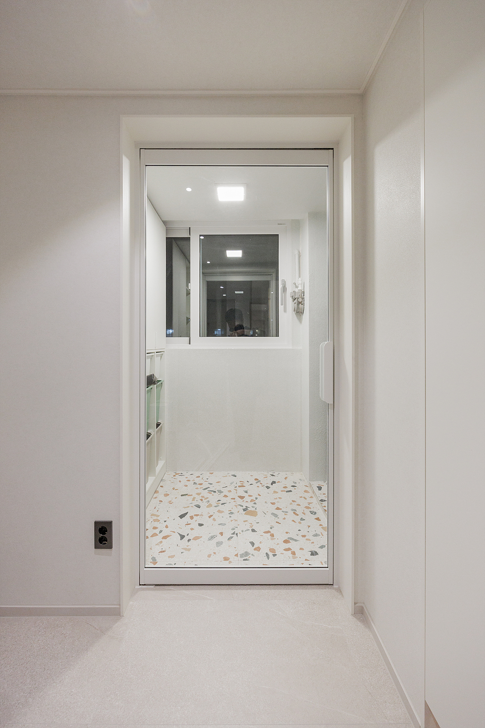 /user/i/idamdesign/editor/2603/b2bde5350571531480c4816eece074f6_1774586506_2797.jpg 이미지크게보기