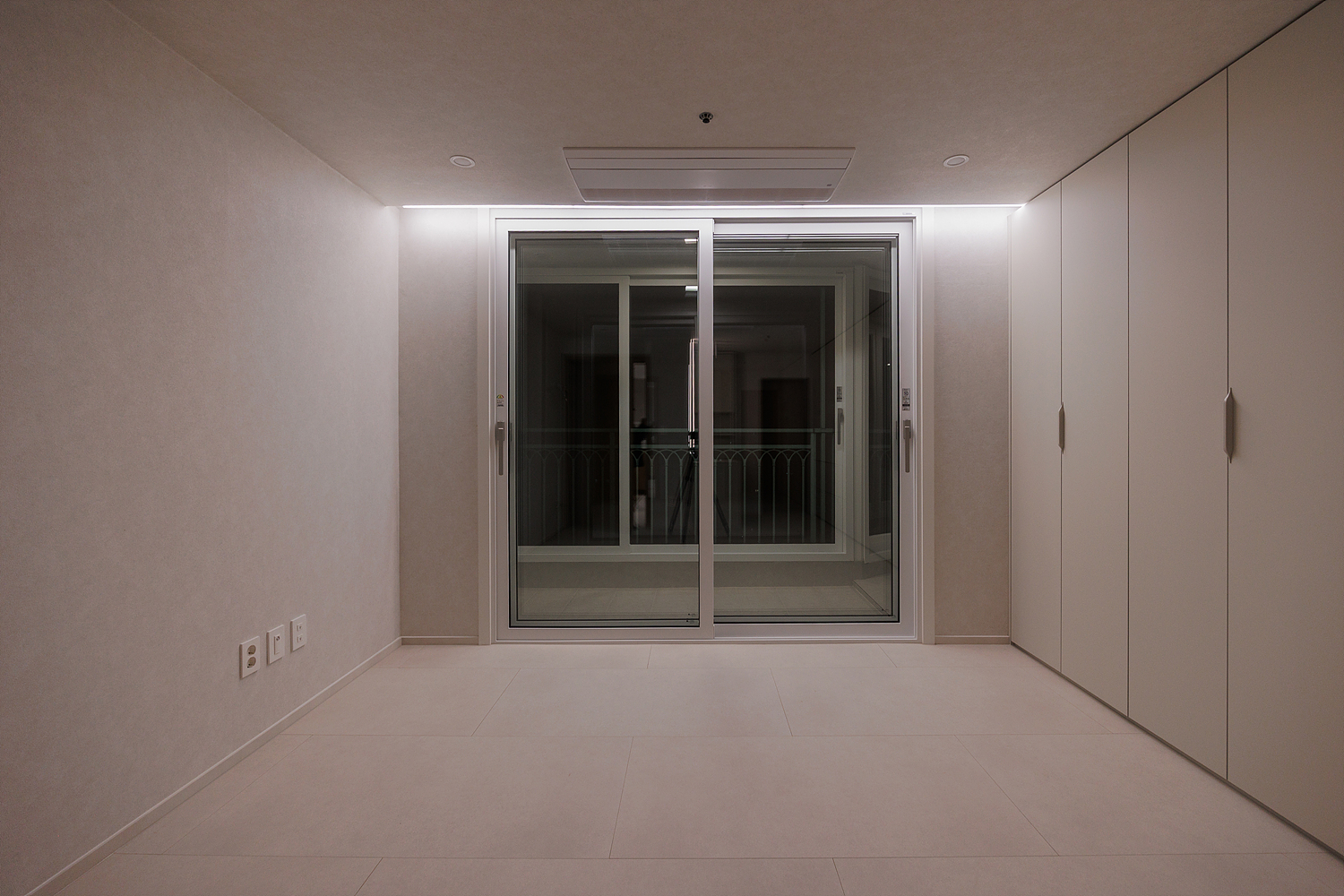 /user/i/idamdesign/editor/2603/d0a4ba55395ecb83d310198a6df4f776_1773811033_8688.jpg 이미지크게보기