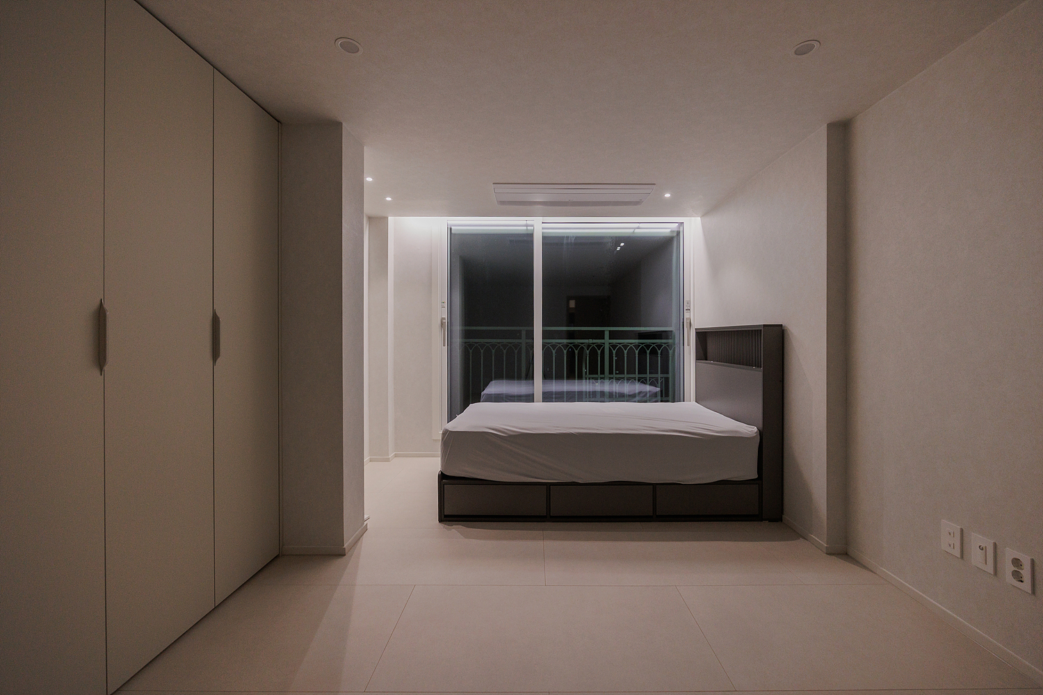 /user/i/idamdesign/editor/2603/d0a4ba55395ecb83d310198a6df4f776_1773811060_3848.jpg 이미지크게보기