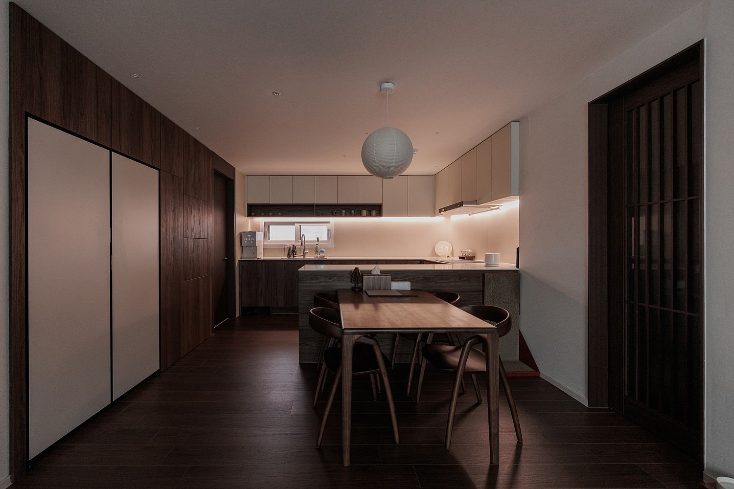 /user/i/idamdesign/editor/2604/0573e4878d438b19c13a73fbf8e2ff5f_1776650719_211.jpg 이미지크게보기