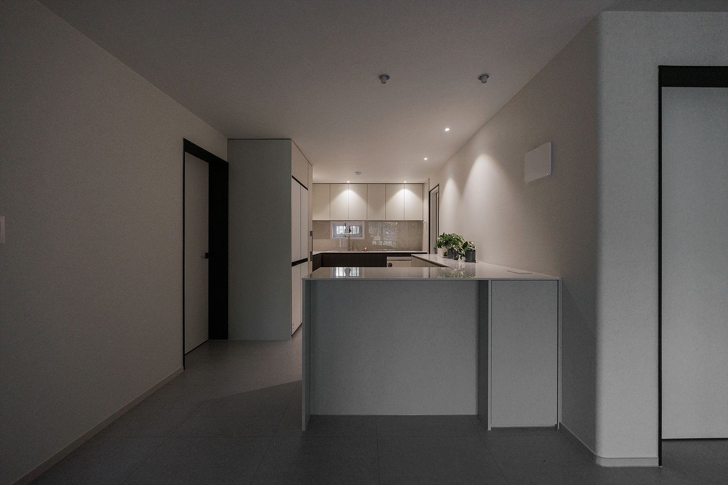 /user/i/idamdesign/editor/2604/2fd419fba613d87056eb79d1a813474a_1775452999_8324.jpg 이미지크게보기