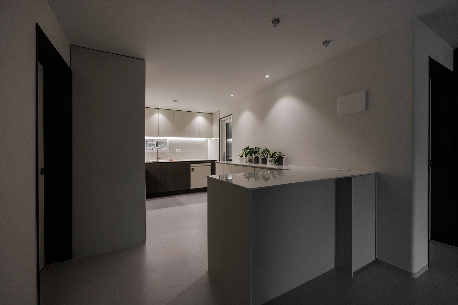 /user/i/idamdesign/editor/2604/2fd419fba613d87056eb79d1a813474a_1775453000_6786.jpg 이미지크게보기