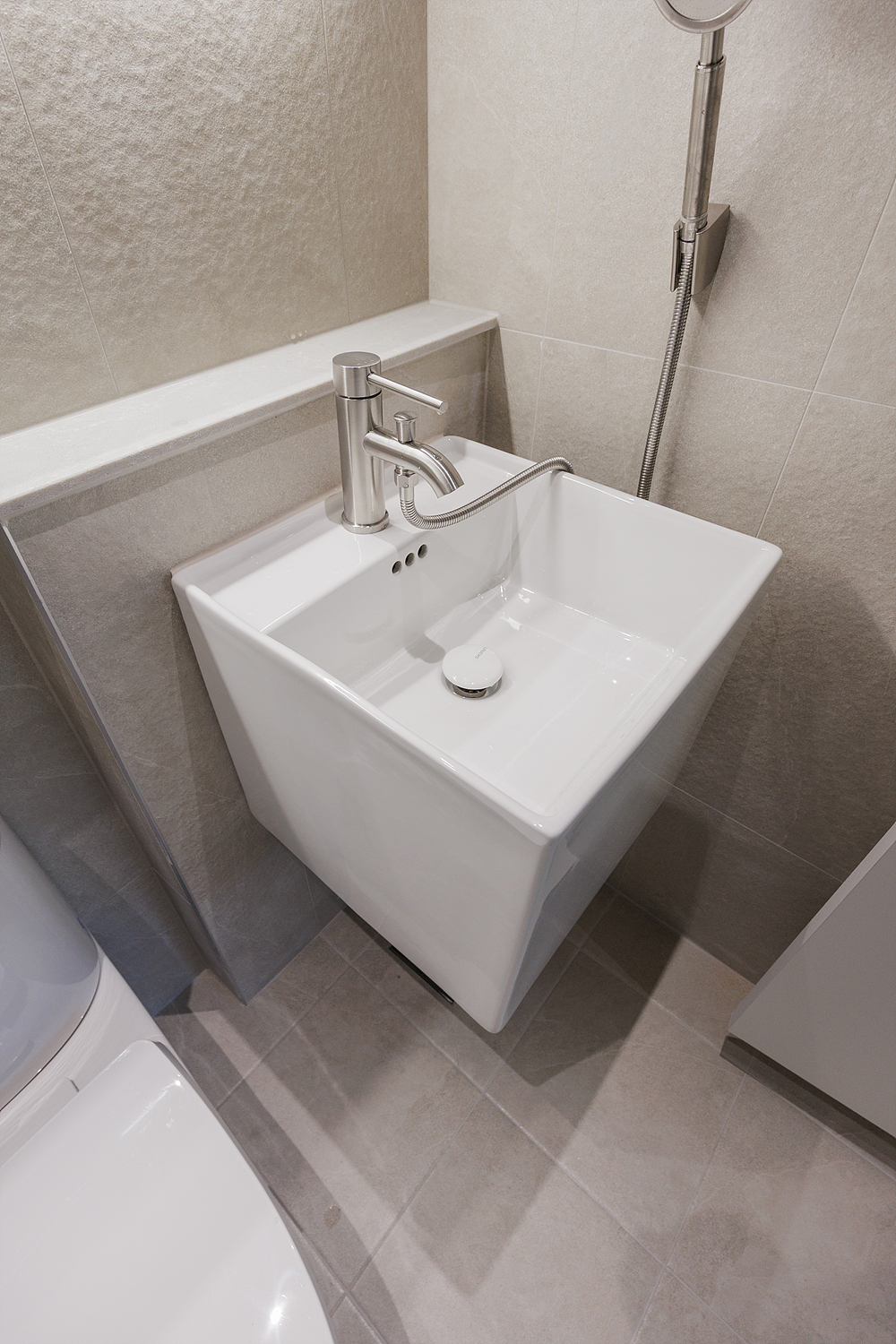 /user/i/idamdesign/editor/2604/2fd419fba613d87056eb79d1a813474a_1775453023_8602.jpg 이미지크게보기