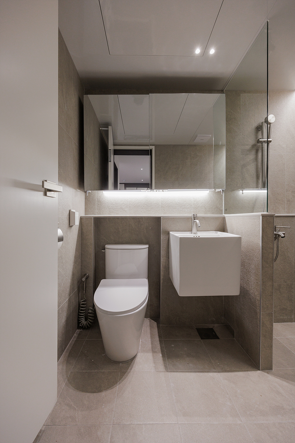 /user/i/idamdesign/editor/2604/2fd419fba613d87056eb79d1a813474a_1775453024_0884.jpg 이미지크게보기