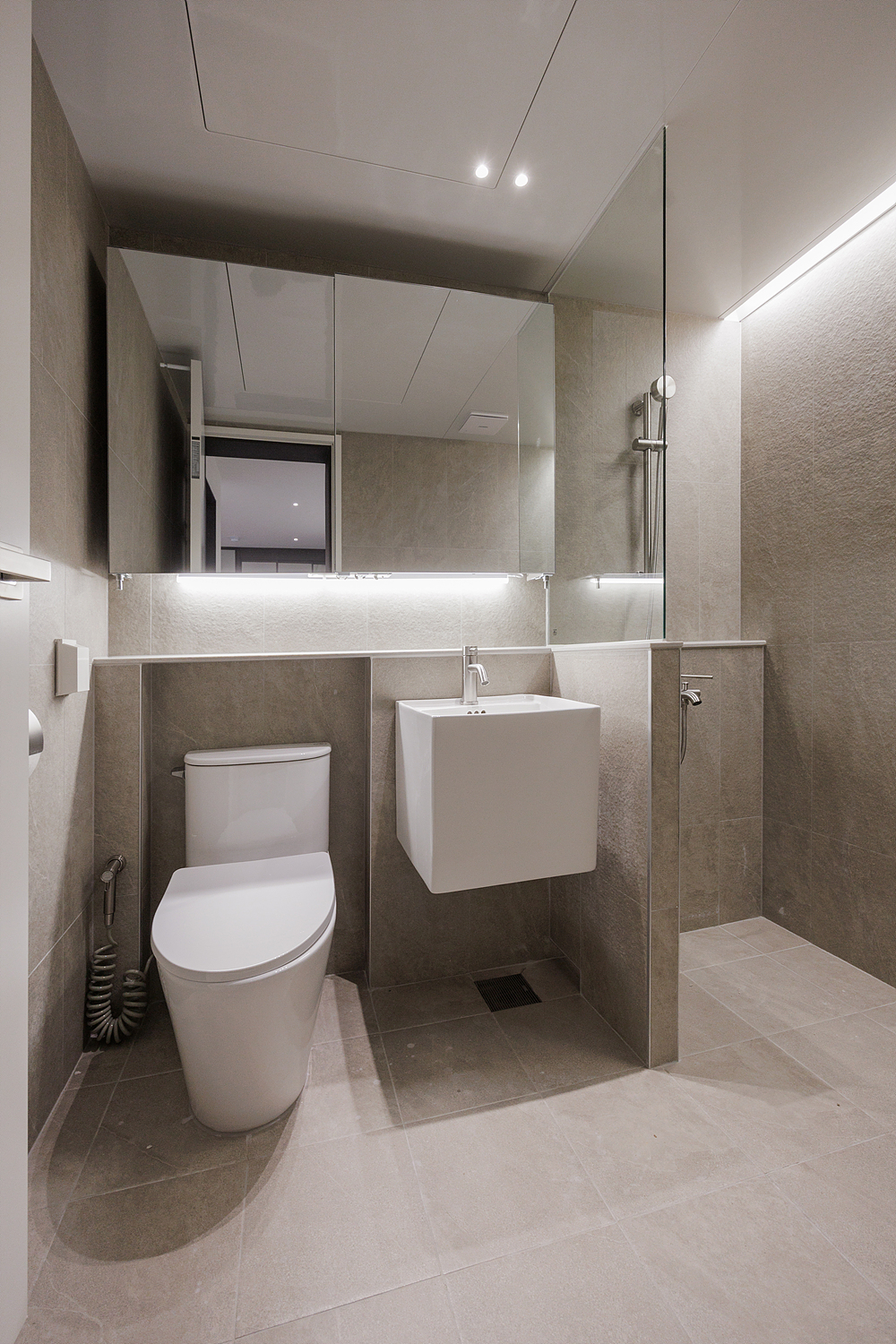 /user/i/idamdesign/editor/2604/2fd419fba613d87056eb79d1a813474a_1775453024_7905.jpg 이미지크게보기