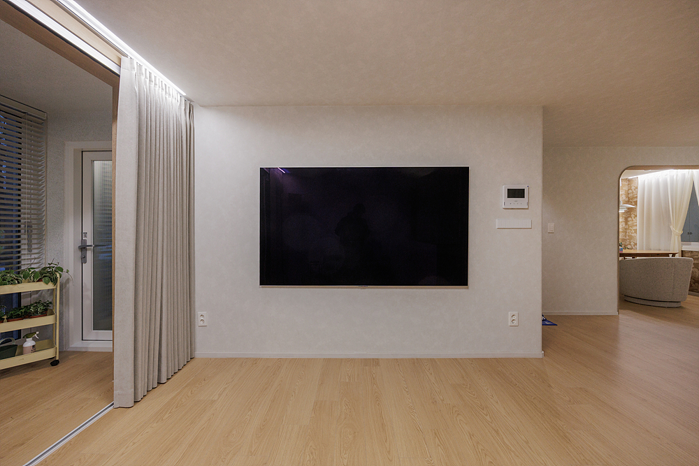 /user/i/idamdesign/editor/2605/bf82d06c977b3faa7b708c7d5f9a0a97_1778476551_0578.jpg 이미지크게보기