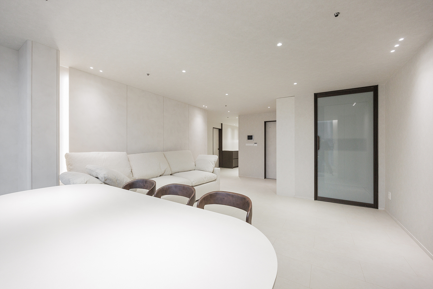 /user/i/idamdesign/editor/2606/01021d648ab430ab5534ca0df656ab41_1782444020_1923.jpg 이미지크게보기