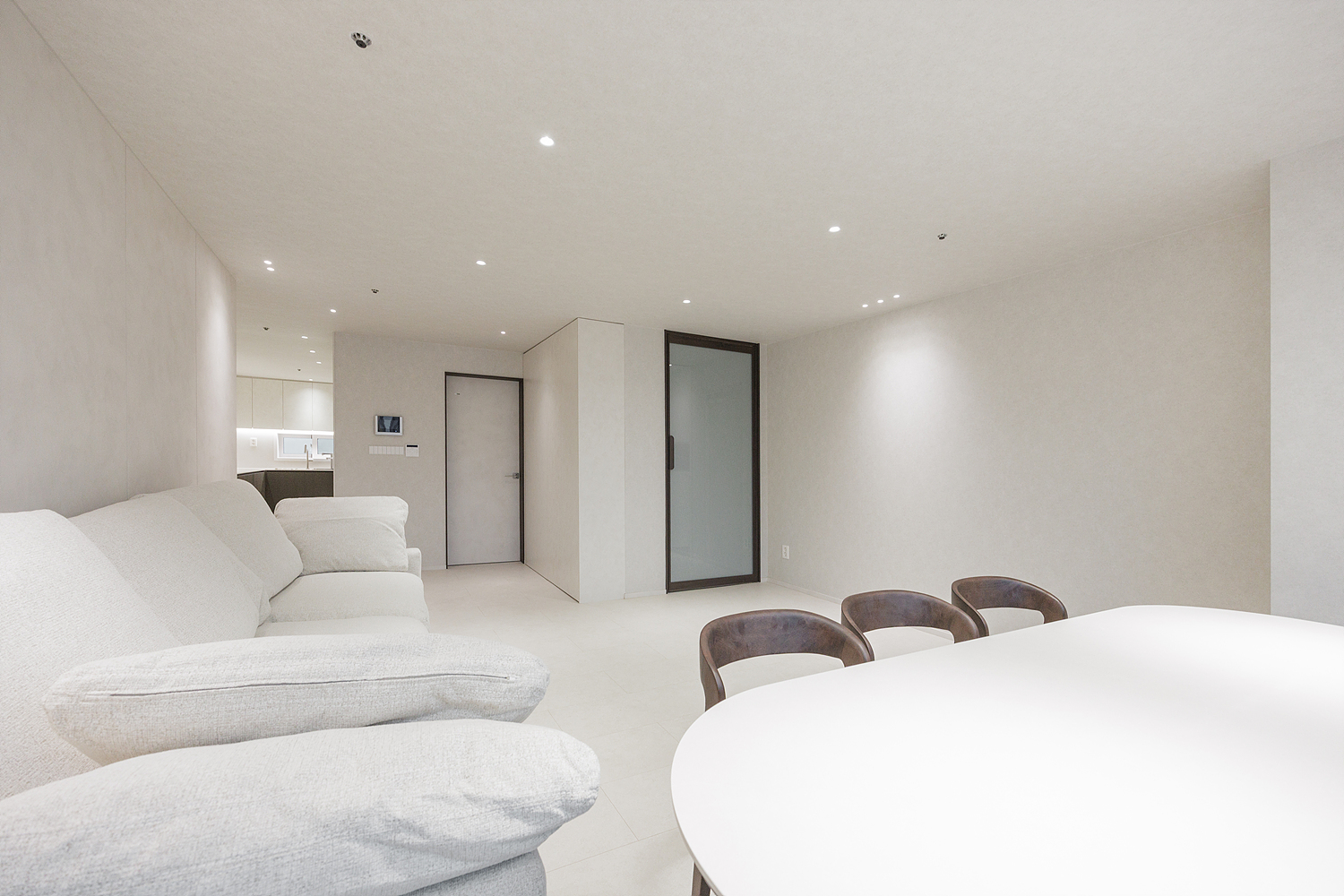 /user/i/idamdesign/editor/2606/01021d648ab430ab5534ca0df656ab41_1782444020_9186.jpg 이미지크게보기