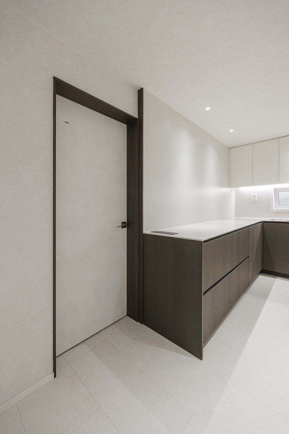 /user/i/idamdesign/editor/2606/01021d648ab430ab5534ca0df656ab41_1782444040_2007.jpg 이미지크게보기