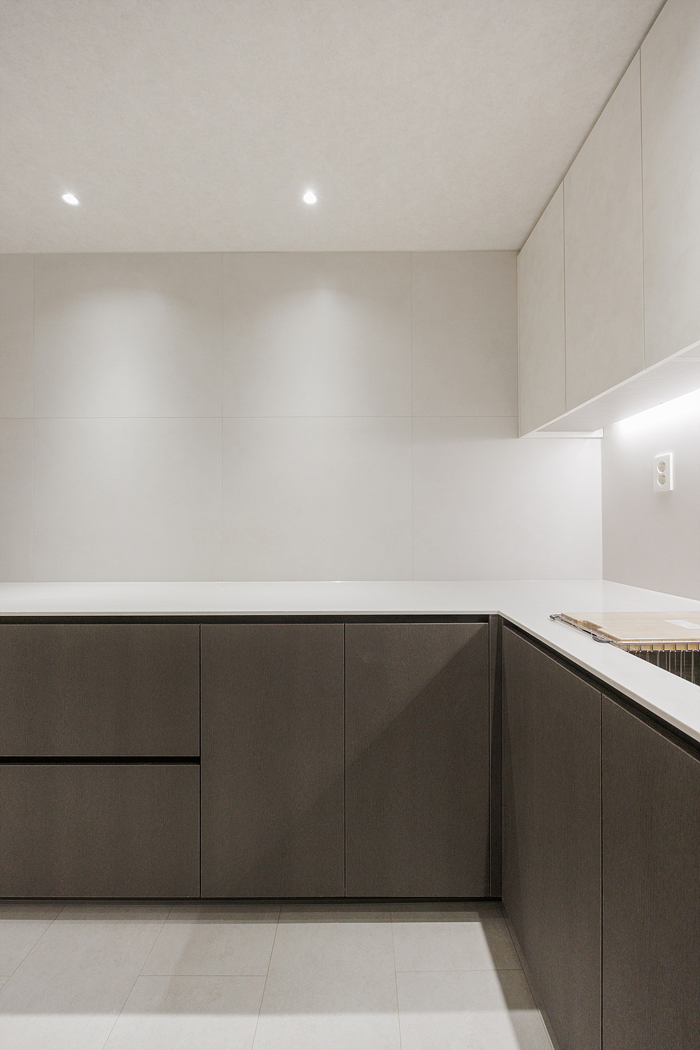 /user/i/idamdesign/editor/2606/01021d648ab430ab5534ca0df656ab41_1782444049_4044.jpg 이미지크게보기