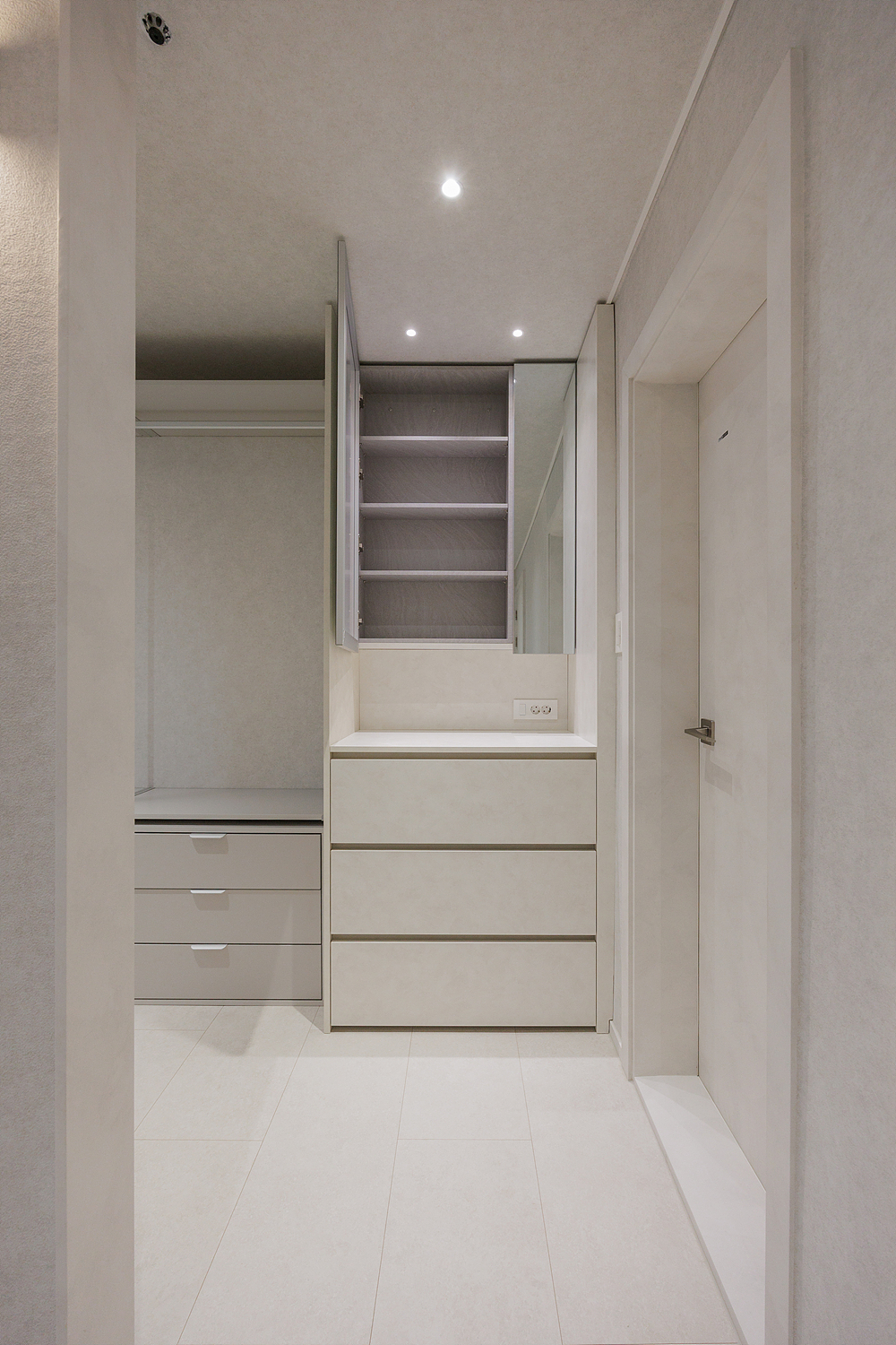 /user/i/idamdesign/editor/2606/01021d648ab430ab5534ca0df656ab41_1782444053_0919.jpg 이미지크게보기