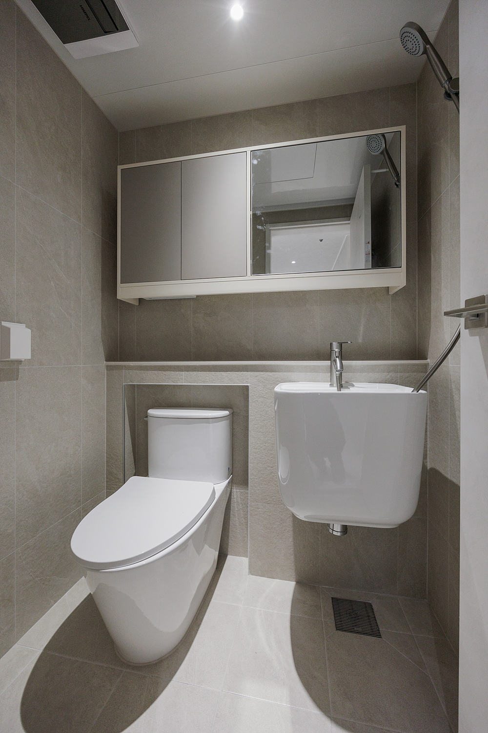 /user/i/idamdesign/editor/2606/01021d648ab430ab5534ca0df656ab41_1782444069_6151.jpg 이미지크게보기