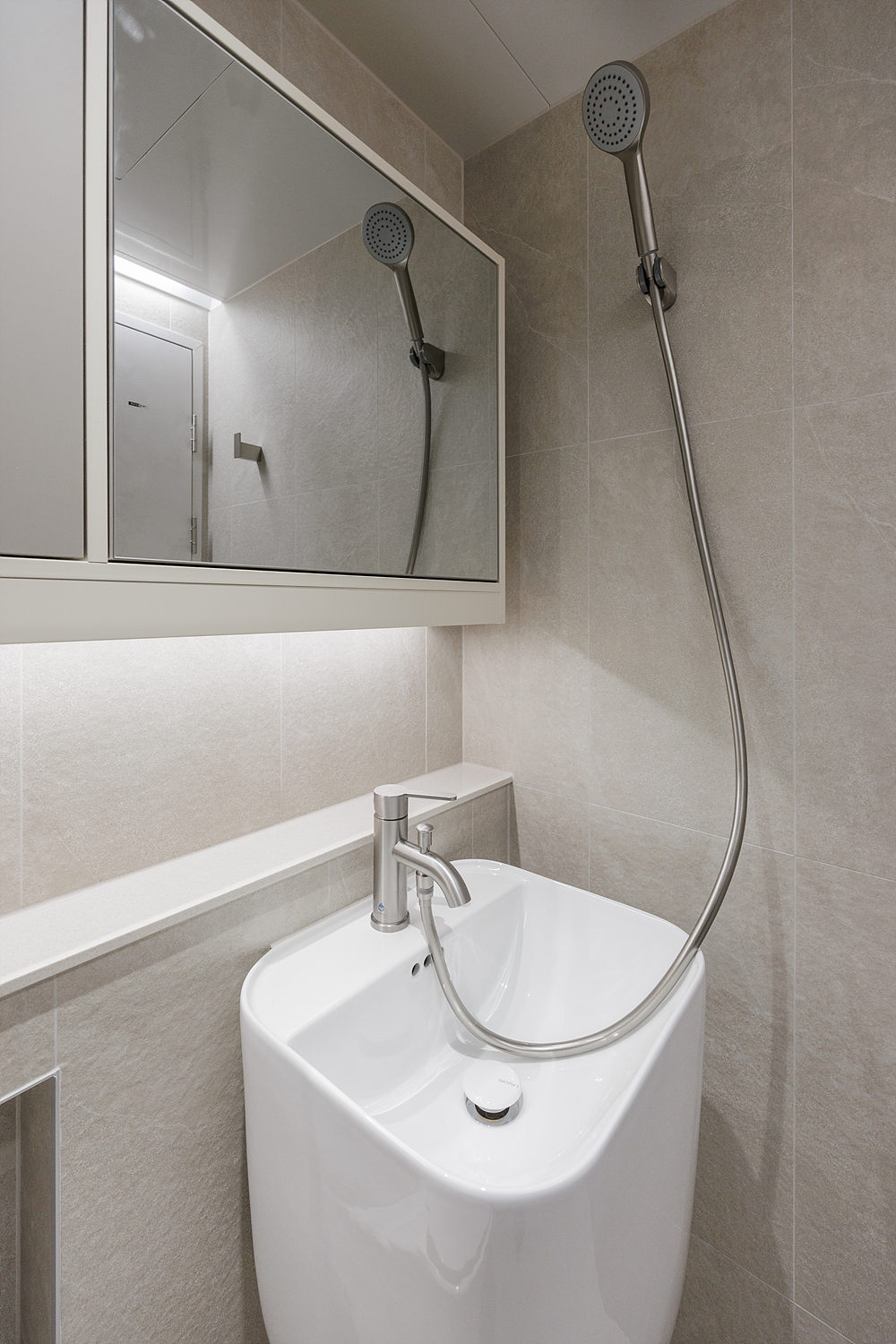/user/i/idamdesign/editor/2606/01021d648ab430ab5534ca0df656ab41_1782444071_0348.jpg 이미지크게보기