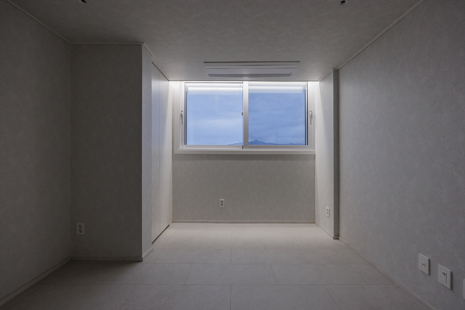 /user/i/idamdesign/editor/2606/01021d648ab430ab5534ca0df656ab41_1782444098_668.jpg 이미지크게보기