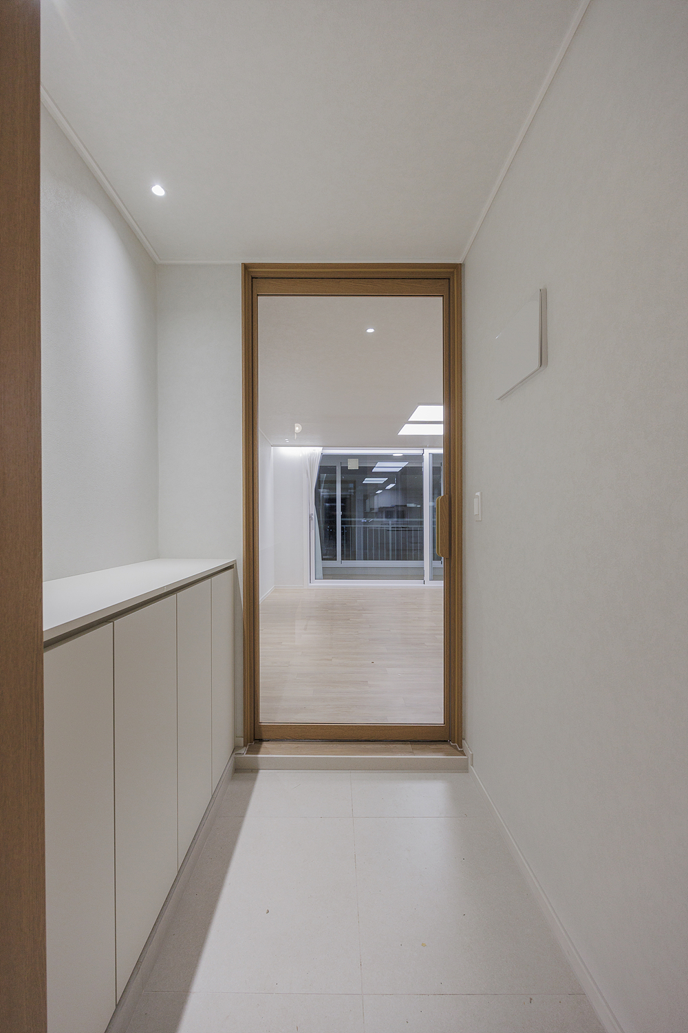 /user/i/idamdesign/editor/2606/42a1e74e2df3af988e53a8ef0339722c_1780291030_6748.jpg 이미지크게보기